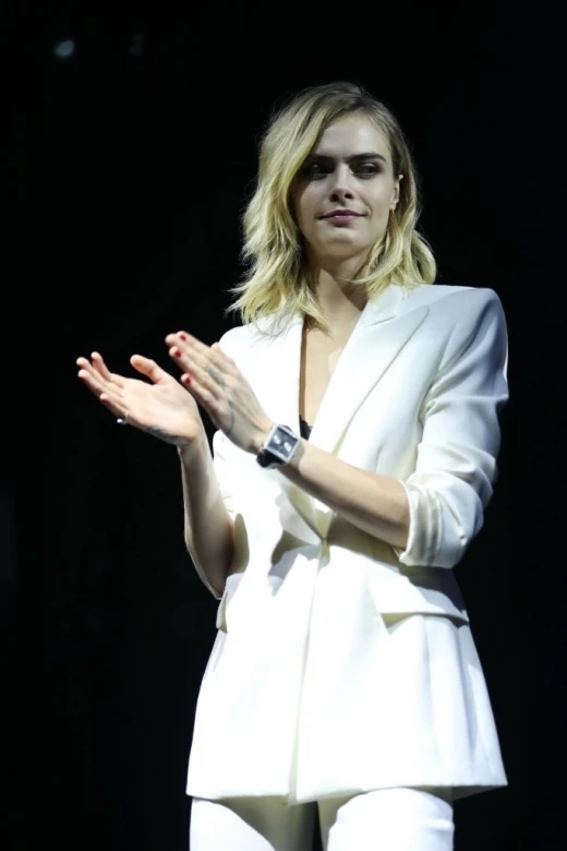 男表女戴推荐万国,男表女戴爱彼