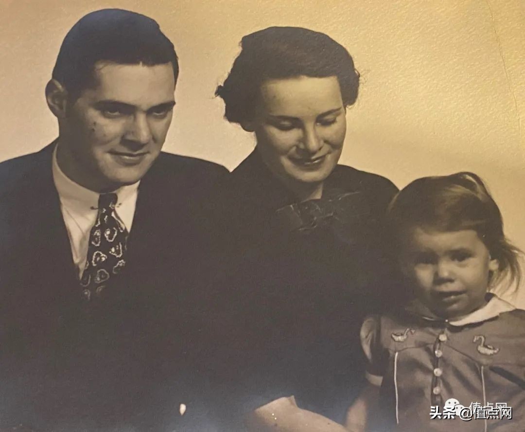 乾隆官窑精品瓷器一对,乾隆御制的珐琅彩八仙过海拍卖价