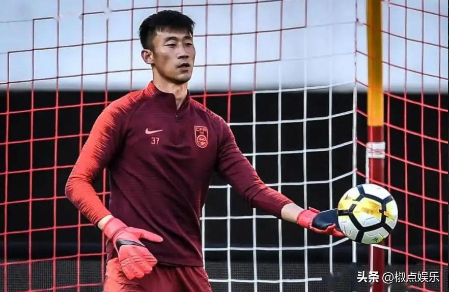 曝前国足门将张鹭被带走,前国脚门将张鹭