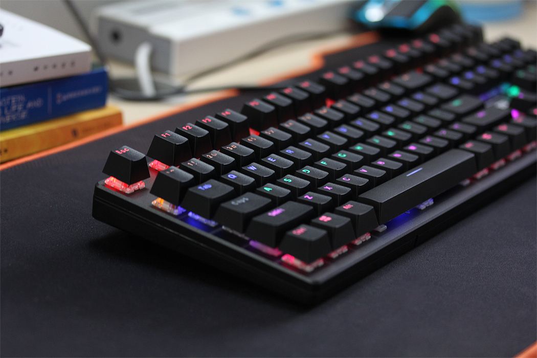 电脑周边实用小物件键盘,电脑键盘鼠标简单介绍