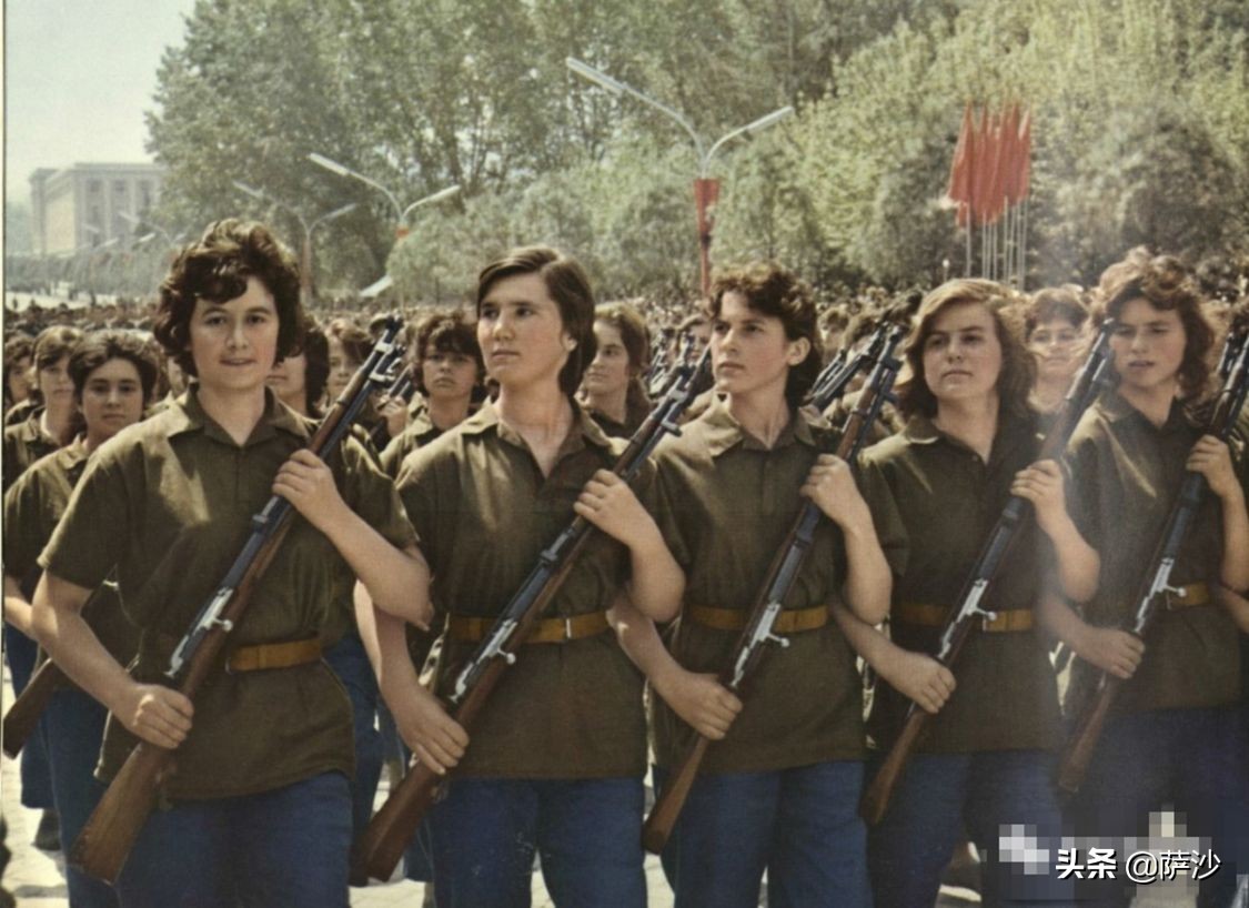 阿尔巴尼亚总统霍查访问过中国吗,阿尔巴尼亚恩维尔霍查是怎么死的