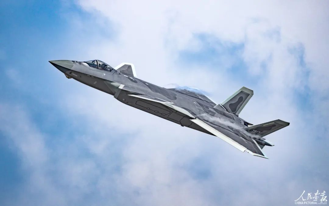 歼20首飞纪录片完整版,歼-20首飞珍贵画面曝光