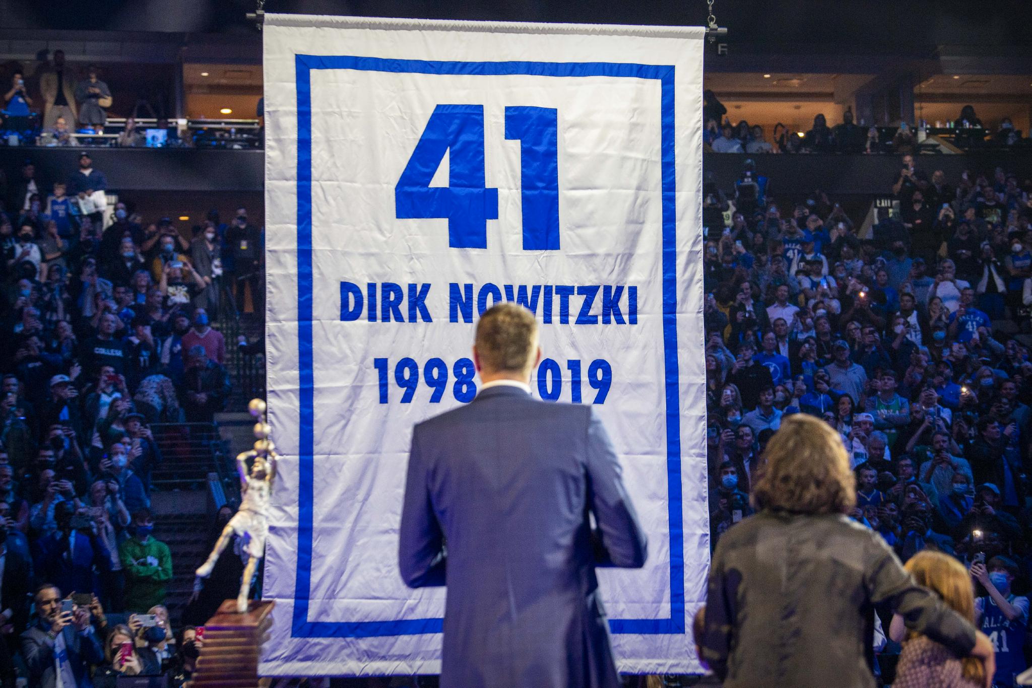 诺维茨基41号球衣图片,41号诺维茨基退役