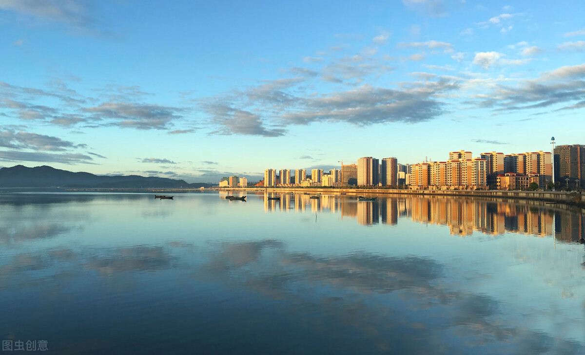 郭进拴｜大美的湖畔明珠