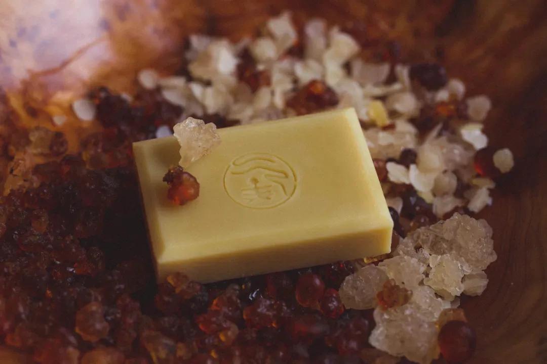 皂角米桃胶雪燕都是什么成分,雪燕桃胶皂角米组合测评