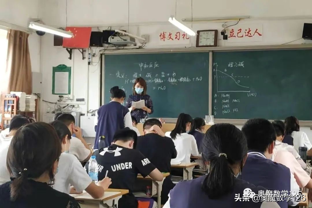 单位圆与三角函数线比较大小,单位圆和三角函数线的区别