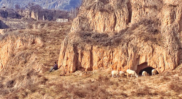喜欢一个有女朋友的男生怎么办,有女朋友的男生会真心喜欢你吗
