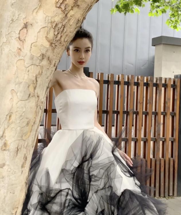 关晓彤于文文同框,于文文和关晓彤同框