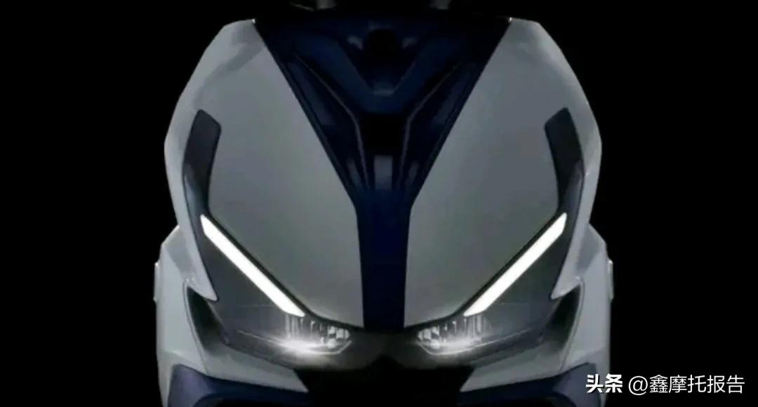 QJMOTOR鸿125VS豪爵AFR125/S，国产万元级踏板标杆究竟鹿死谁手