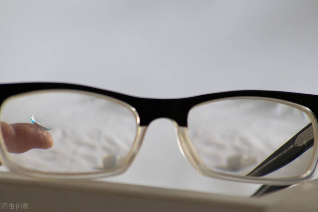 老年人眼花用什么眼贴,老年人眼花了怎么办