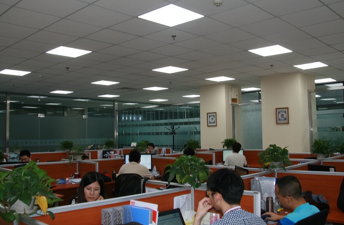 22岁小伙两年获利80亿卖彩票,湖南小伙发现彩票秘籍