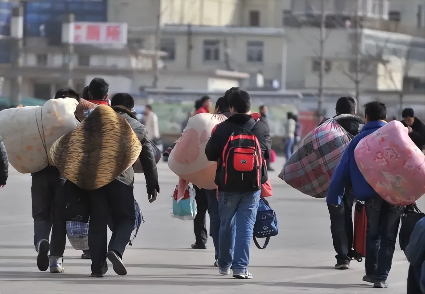 陕西男子一连三天梦见亡妻求救,男子十天连续梦见亡妻打开棺木