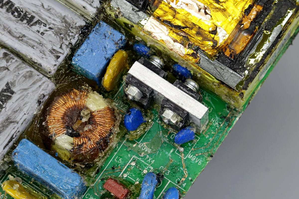 昱能光伏逆变器,昱能逆变器拆解