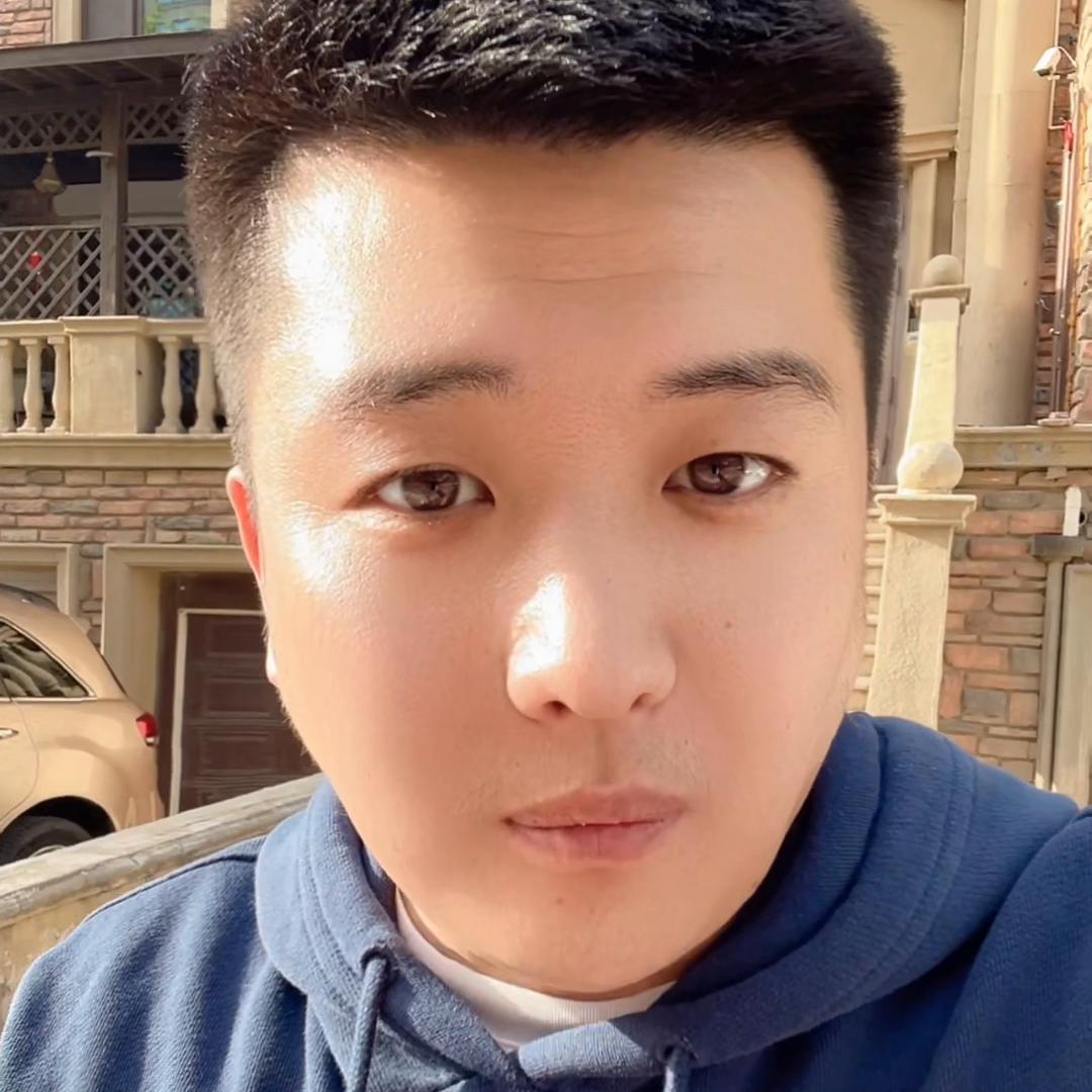 同样都是达人，听说普通探店达人一个月连3000都搞不下...