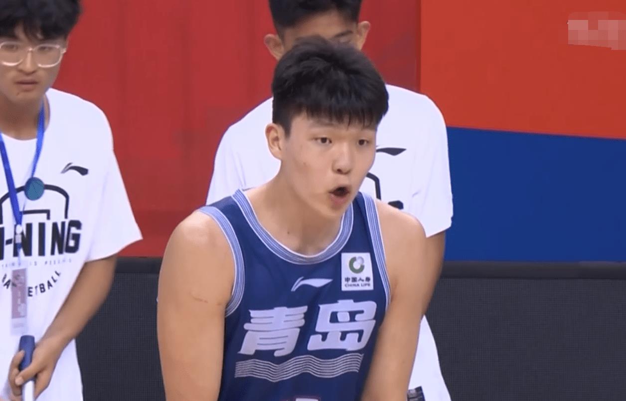 cba状元杨瀚森首秀炸裂,中国男篮未来cba新星杨瀚森首秀