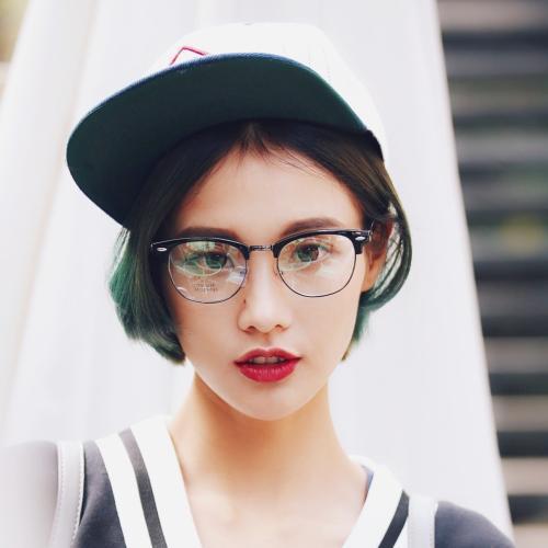 十年品牌眼镜,教你一分钟选对自己适合的眼镜