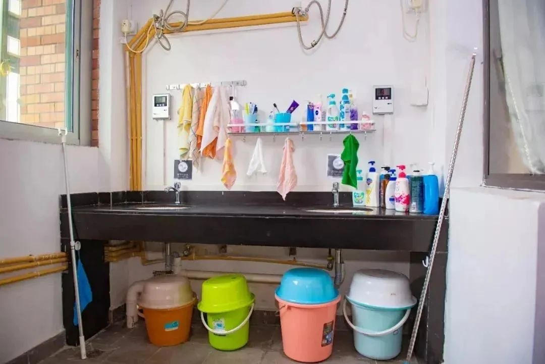 广州公办初中哪个有住宿,广州哪个初中学校住宿最好