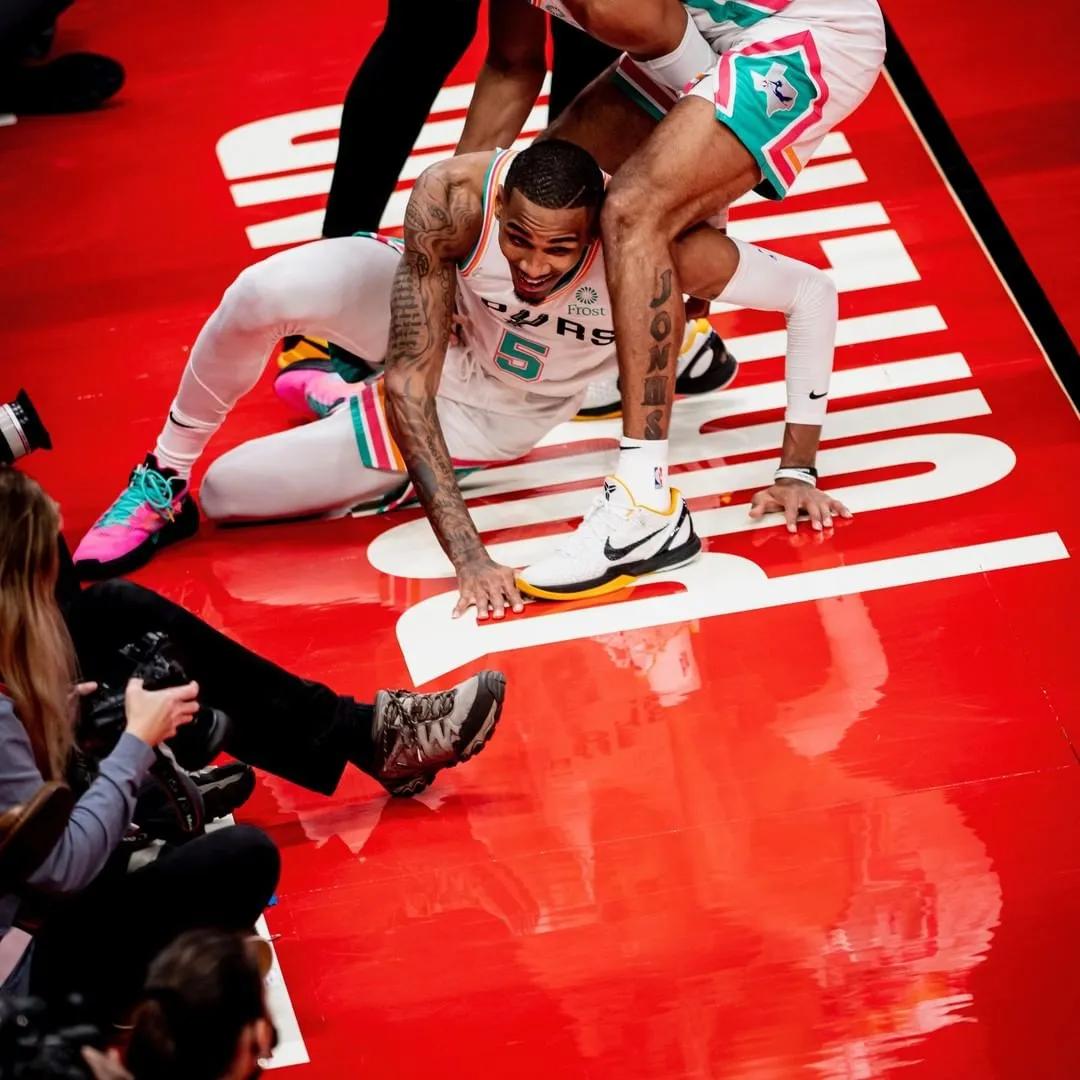 nba球队壁纸雄鹿队,nba球队壁纸凯尔特人