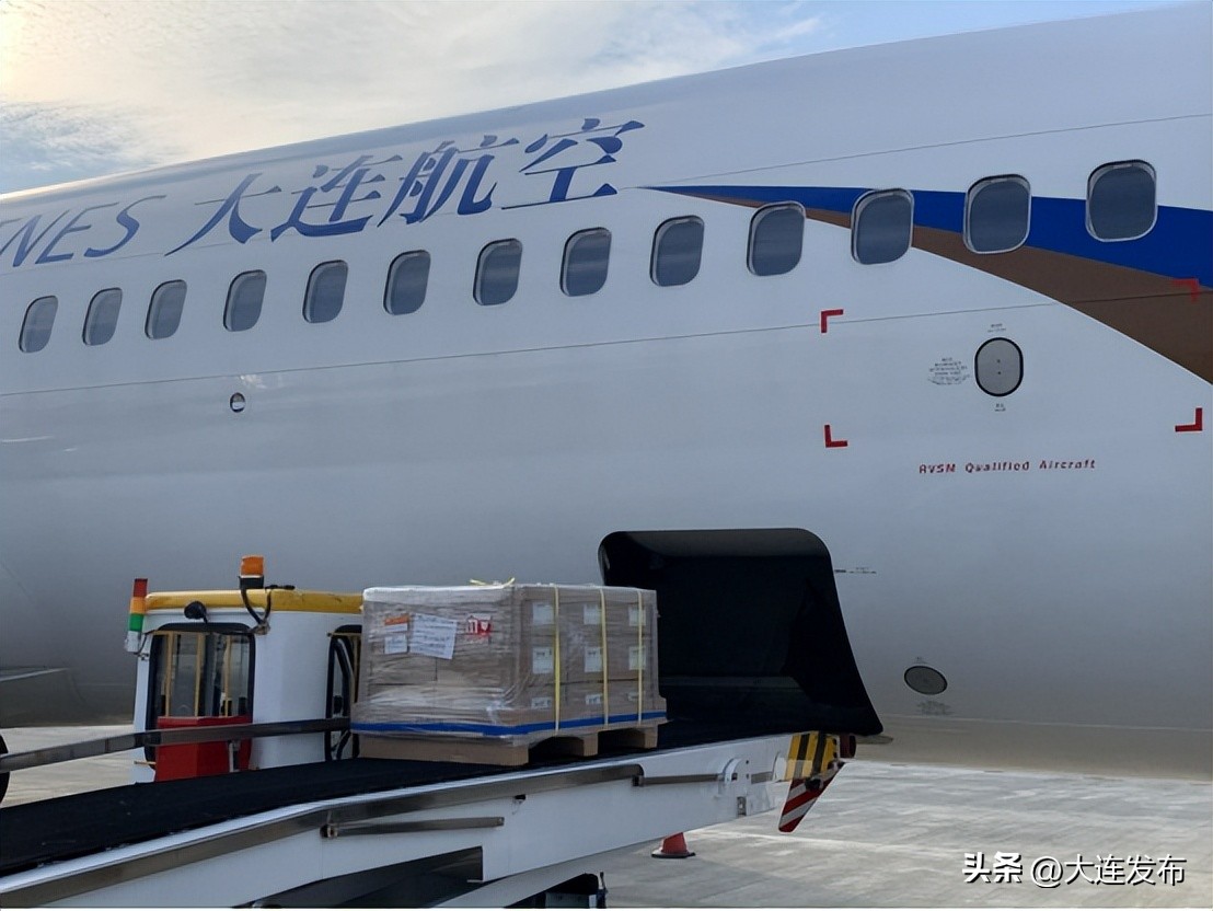 大连航空有什么特色,大连航空客舱服务部