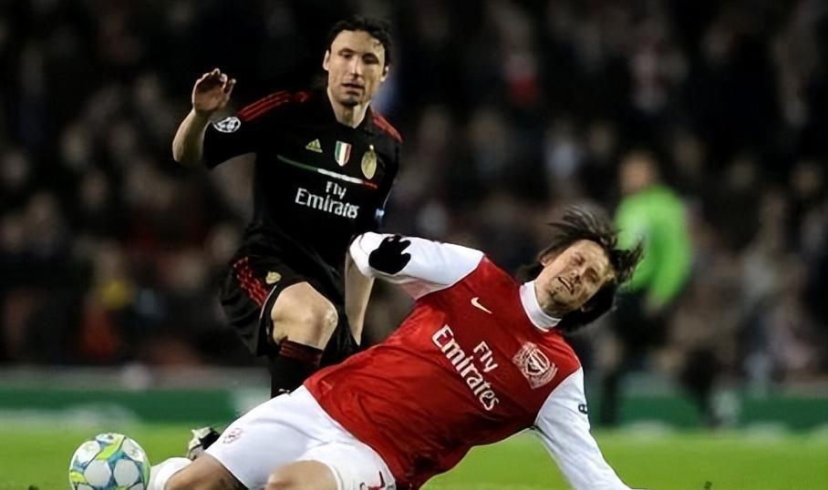 鏇剧粡宸磋惃棣栧彂,鏇剧粡宸磋惃闃熼暱