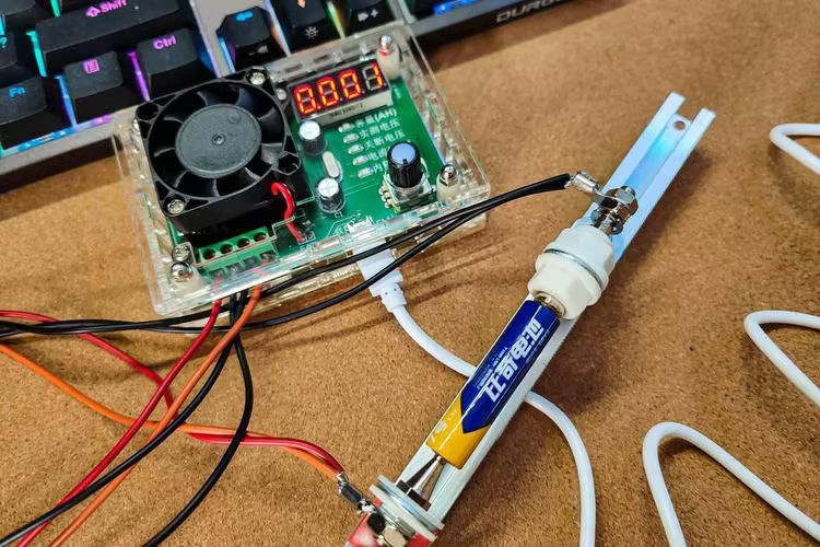 飞利浦干电池和南孚电池谁更好用,南孚电池缺点和不足