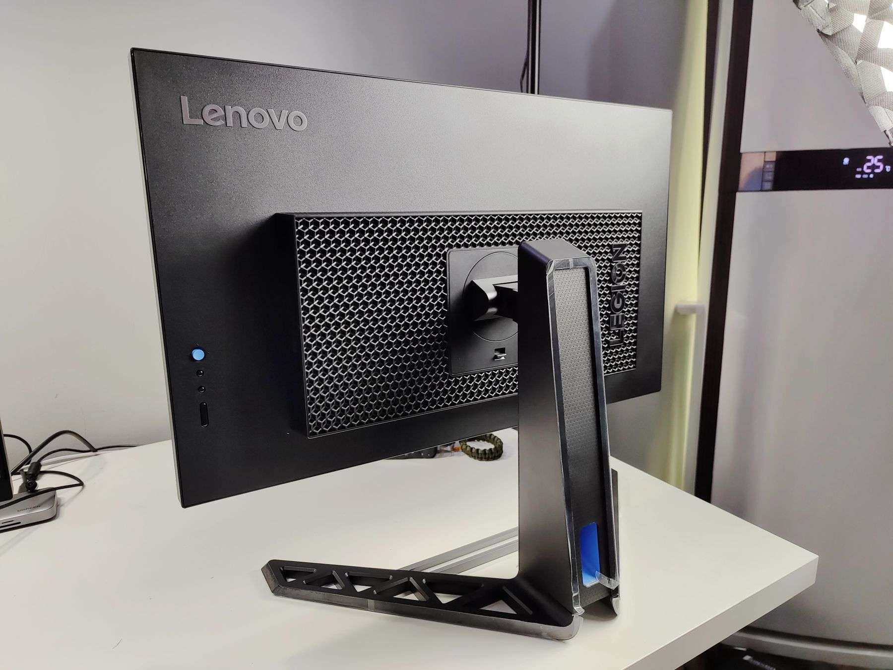 适合学生党的联想拯救者pro,联想拯救者y25-25显示器测评