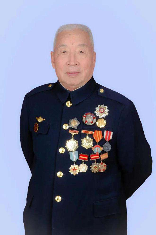 鎴樻満琚浗姘戝啗闃茬┖瀵煎脊鍑讳腑鍧犺惤,鍥芥皯鍏氭捣鍐涜埌闃熻鏃ュ啗鍑绘矇