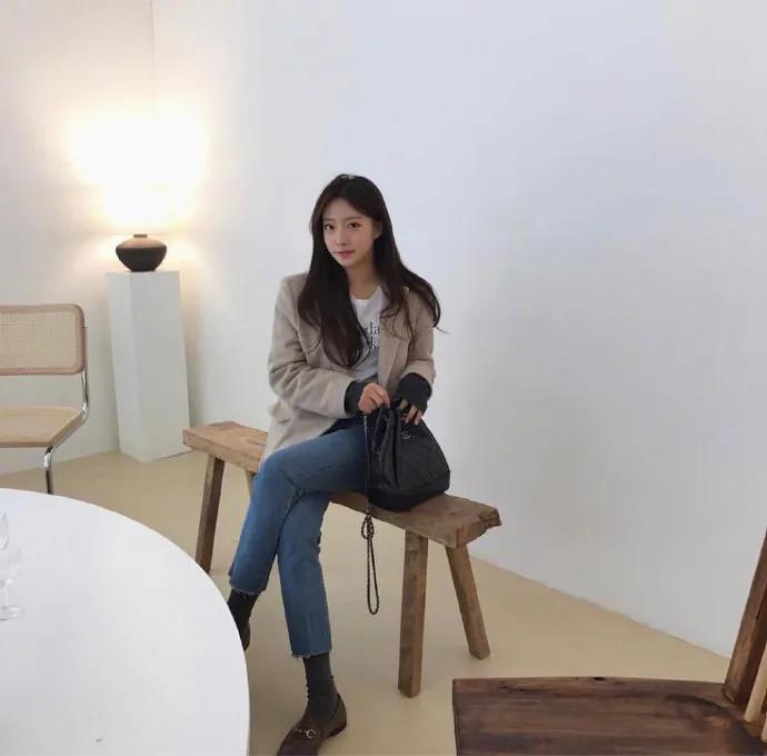 冬季40多岁应该穿怎样的鞋子,40岁女士冬天穿什么鞋子时尚