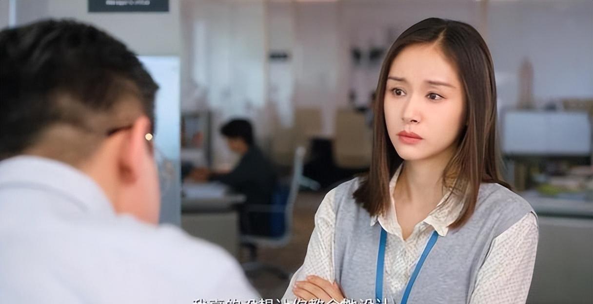 谁都想不到!快到年底了,65岁的邓婕用这样的方式,丢出一对王炸