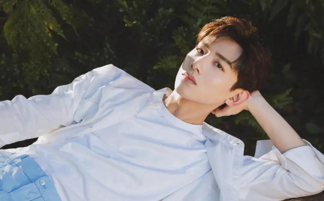校草脸男星图鉴,男校草图片帅气