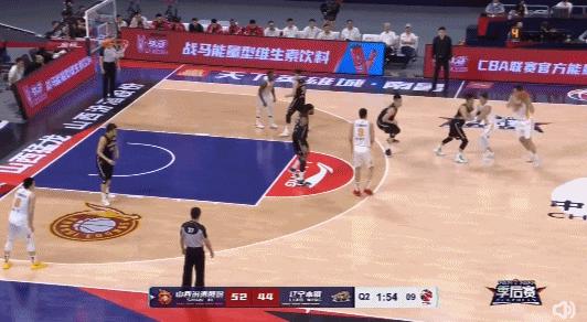 郭艾伦张镇麟2v2,郭艾伦25分逆转广厦