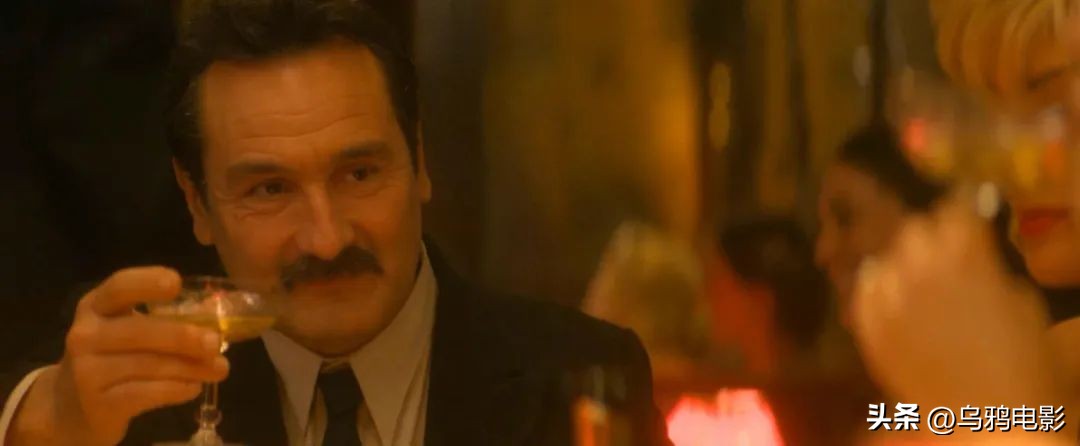 主动让人睡自己老婆？那么三观不正，居然过审了…