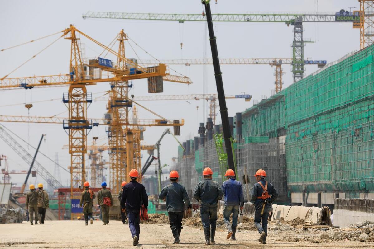 2023年农民工务工收入变化情况,未来五年农民工如何挣钱