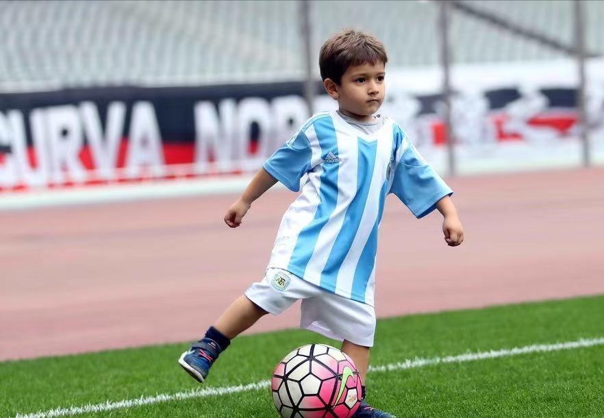 南美人对足球的爱戴,南美人为什么爱吃肉