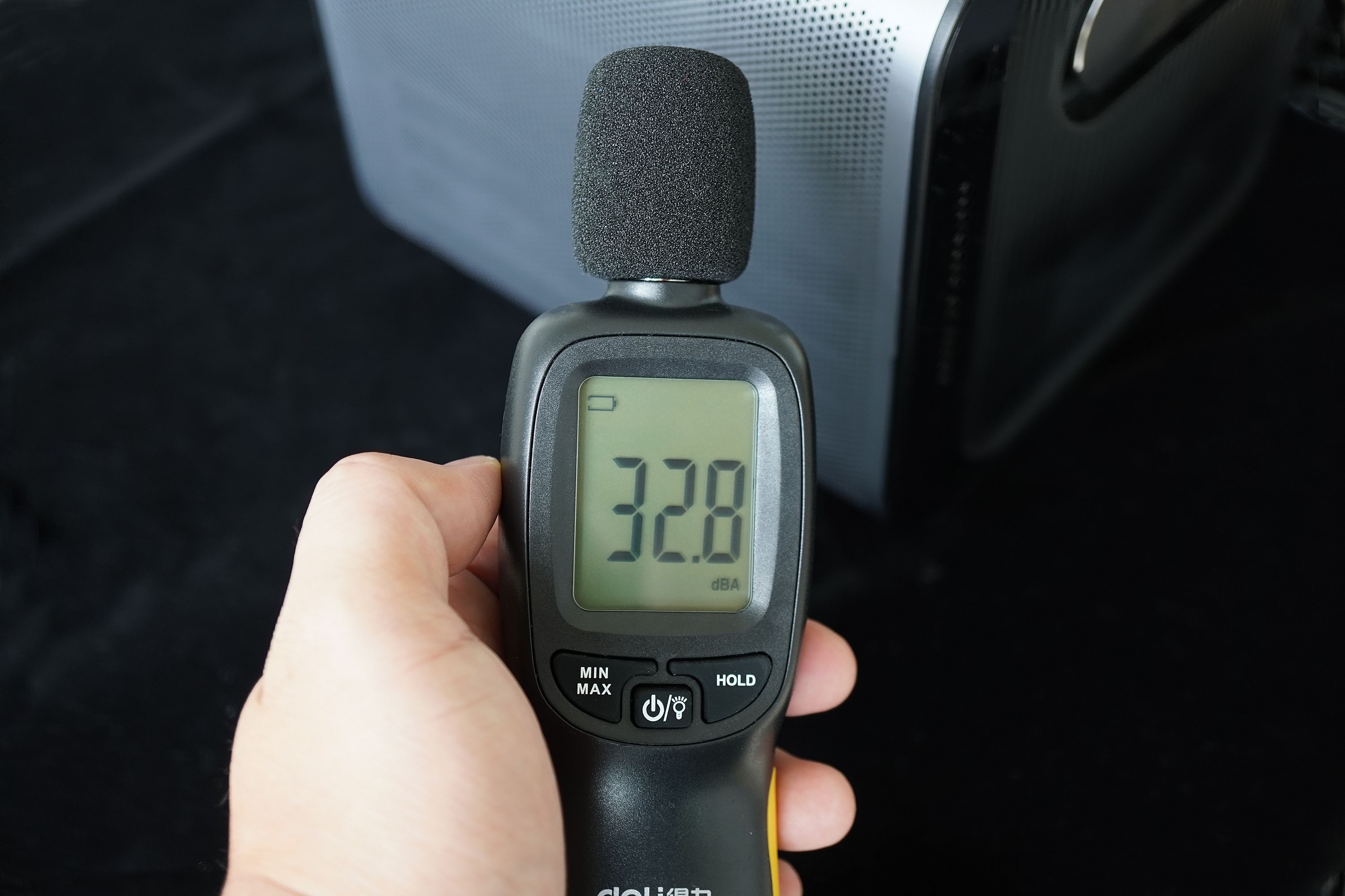 知麻投影仪z1国外好用吗,知麻投影仪z1mini双十一价格