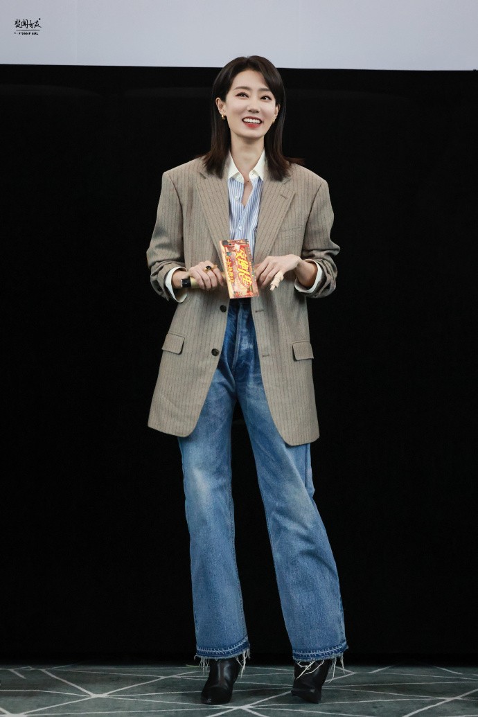 张小斐成名前后对比衣品,好事成双张小斐衣品