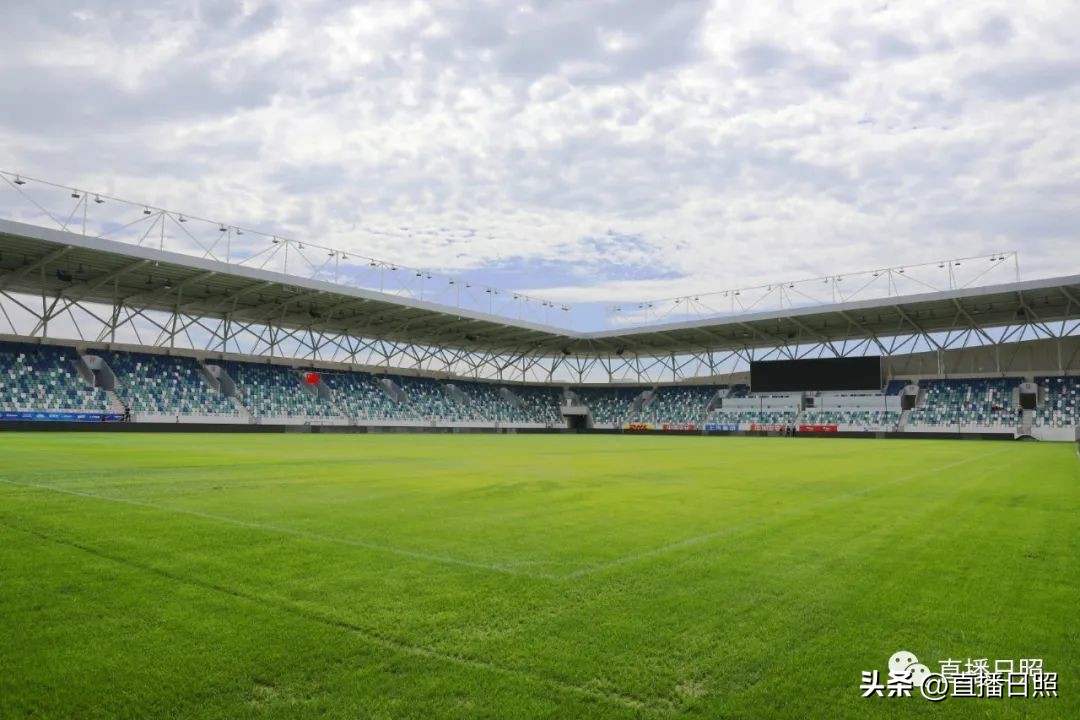 北京国安发布日照赛区公告！记者探访：球场已准备就绪