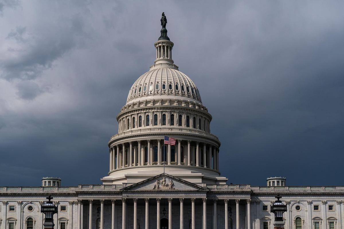 四月份，中国对外贸易顺差暴涨96.5%，这说明哪些问题？