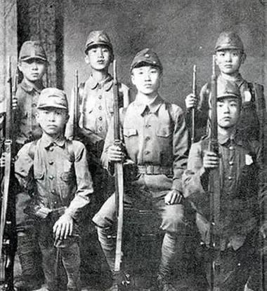 一把*刀军**的前世今生——记“东京炮兵工厂”*刀军**收藏始末