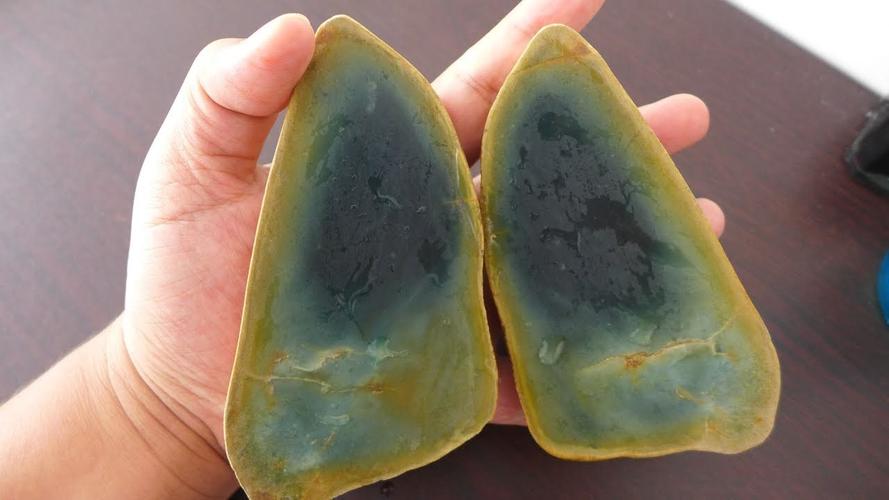 直播间购买翡翠原石怎么维权,直播间买的翡翠原石拒收能退款吗