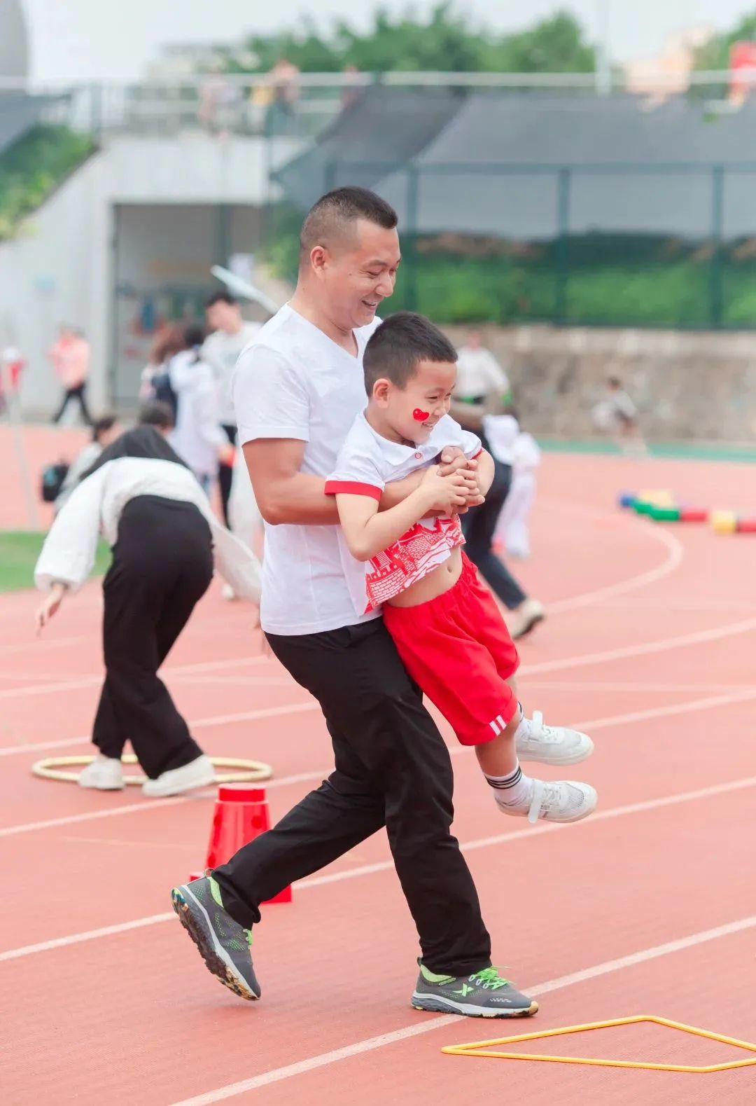 幼崽萌娃活动,运动会萌娃新颖开幕式