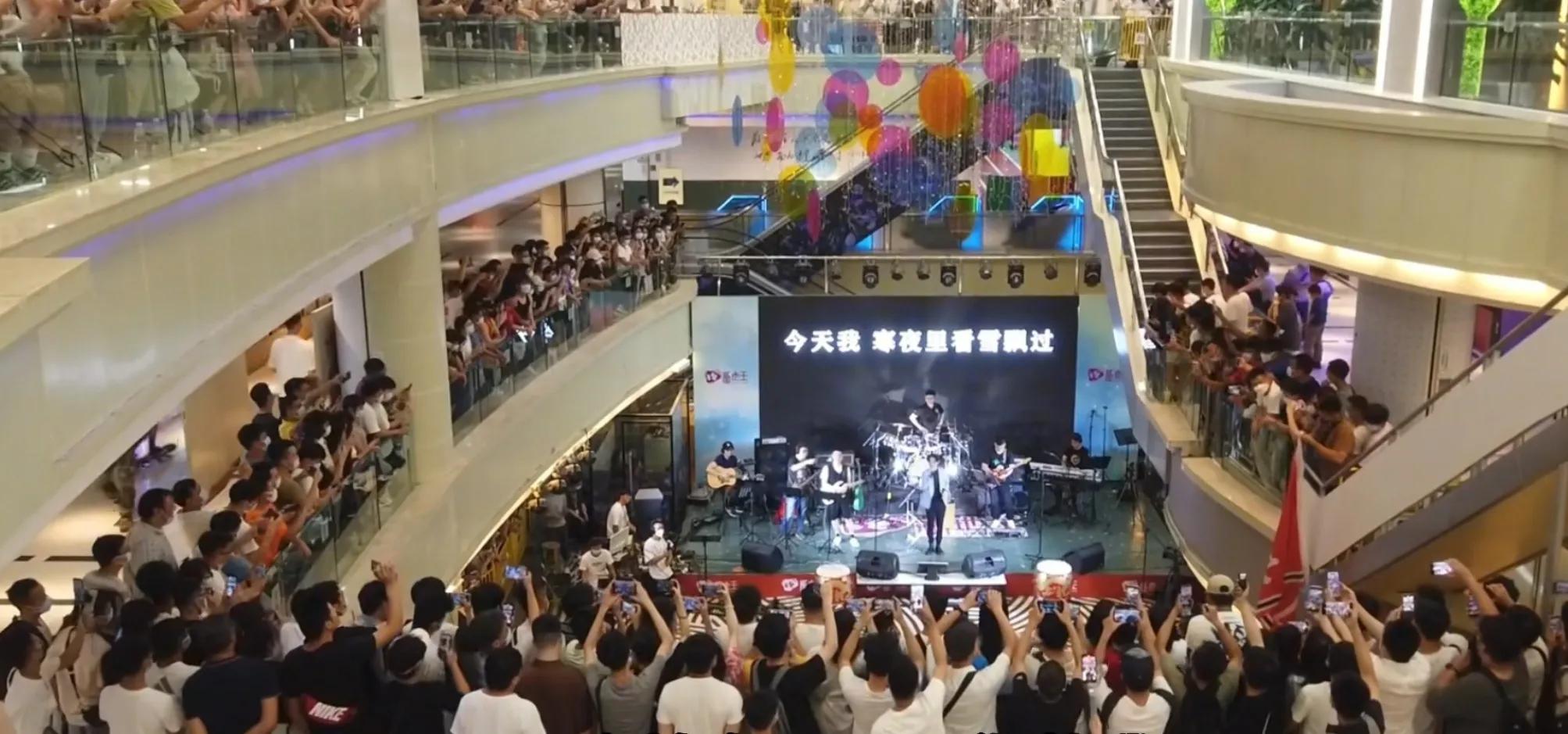 时代经典黄家驹,黄家驹十首经典歌曲超清光辉岁月