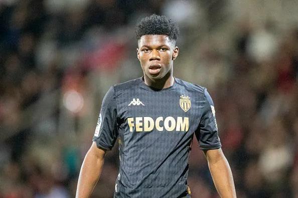 皇马客场逆转马塞洛,皇马塞尔塔卡塞米罗