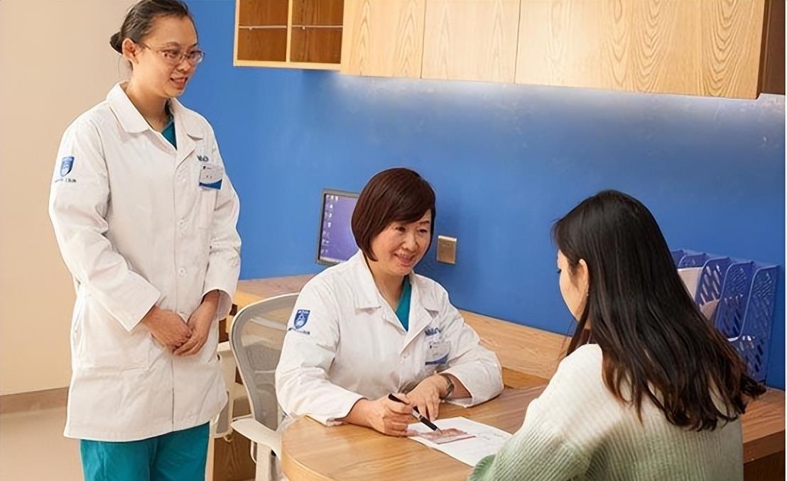 为什么有的人没有毛囊凸起,为什么有些人没毛