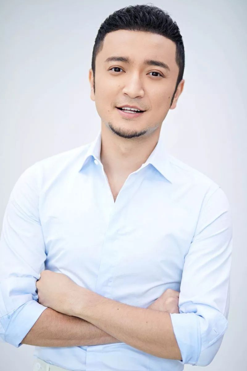 5位央视虎年春晚主持人，最小29岁，个个实力不凡，皆受观众喜爱