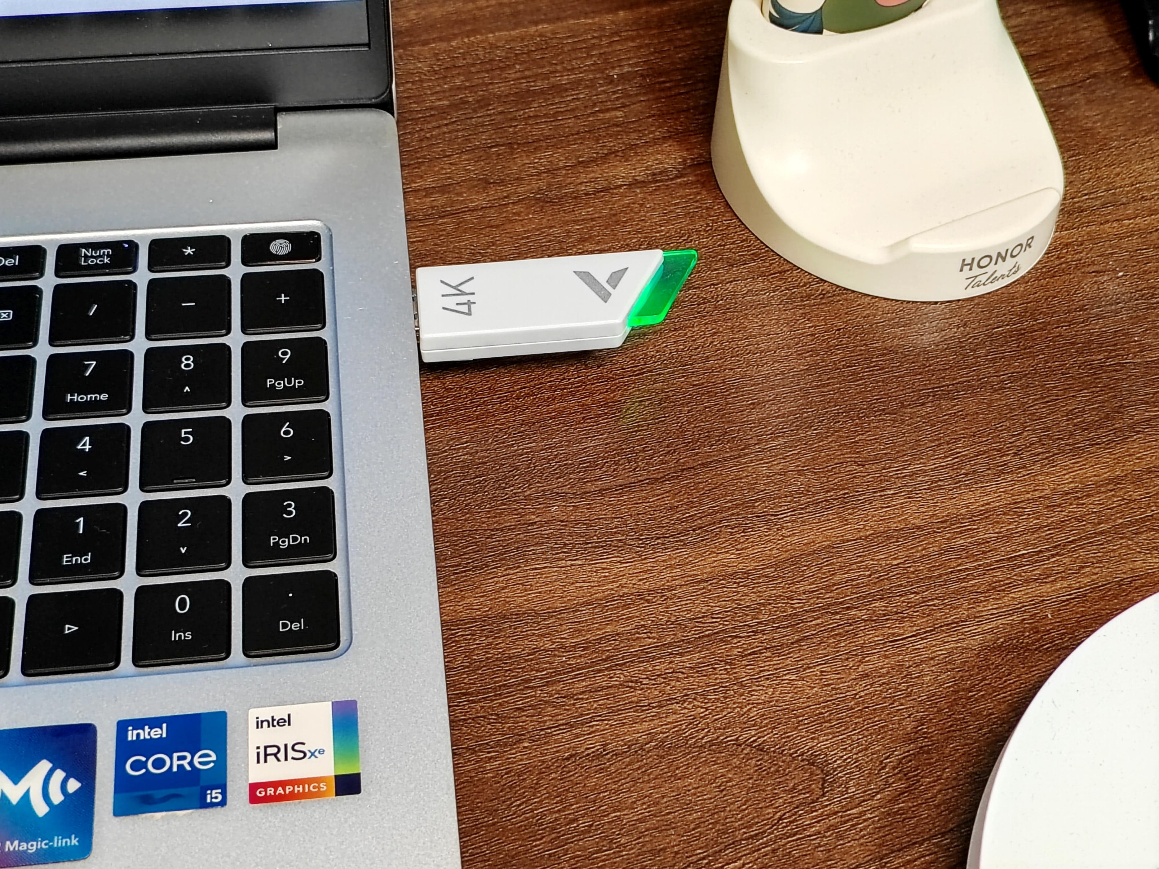 雷柏上架vt9pro双模无线游戏鼠标,罗技g304鼠标好还是雷柏vt9好