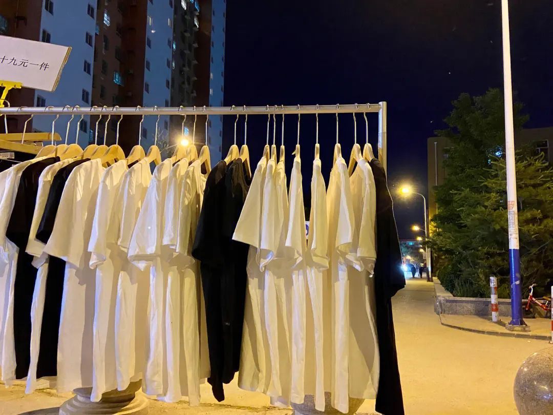 我，35岁带一个小孩，2022年被公司辞退，摆摊一年净赚20万