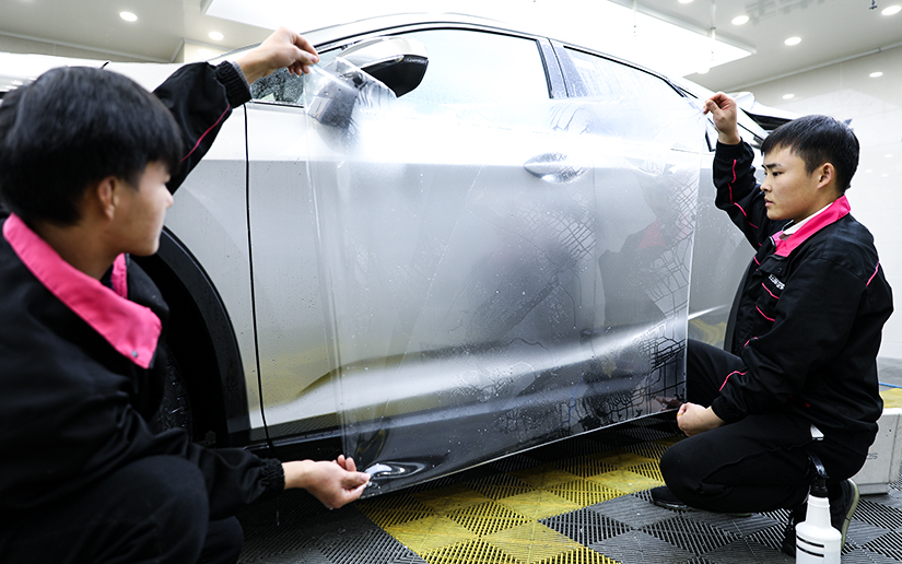 雷克萨斯ux260h贴膜价钱,雷克萨斯贴膜颜色大全