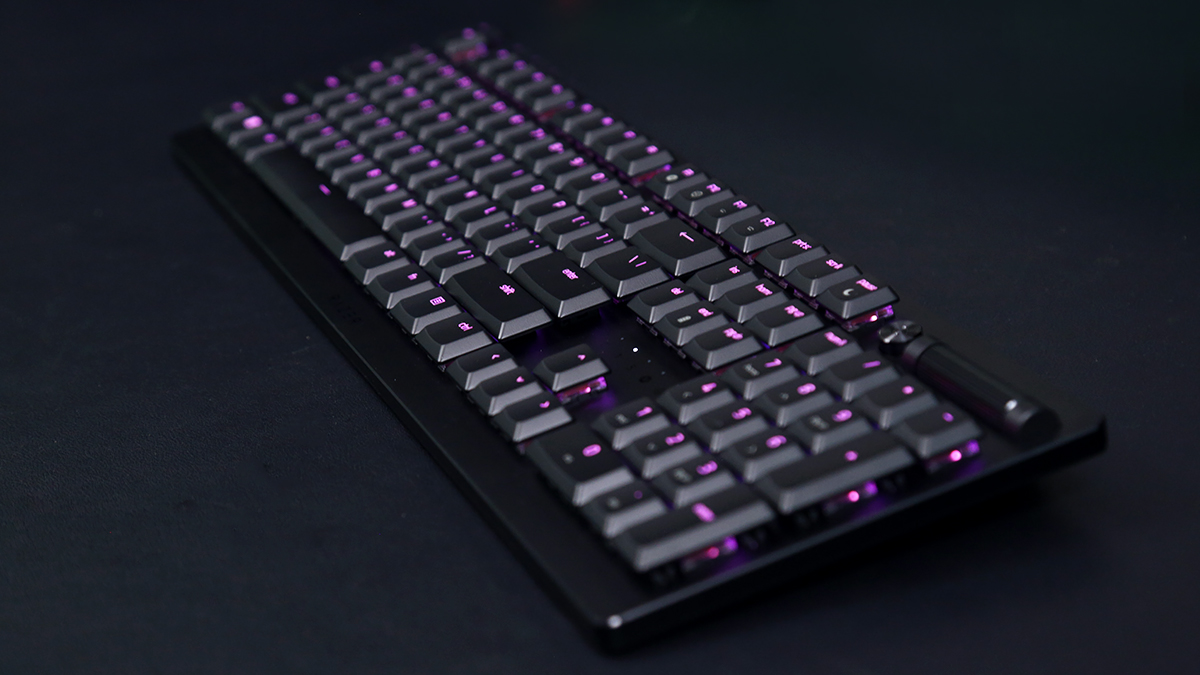 雷蛇protypeultra和噬魂金蝎哪个好,雷蛇噬魂金蝎键盘普通版