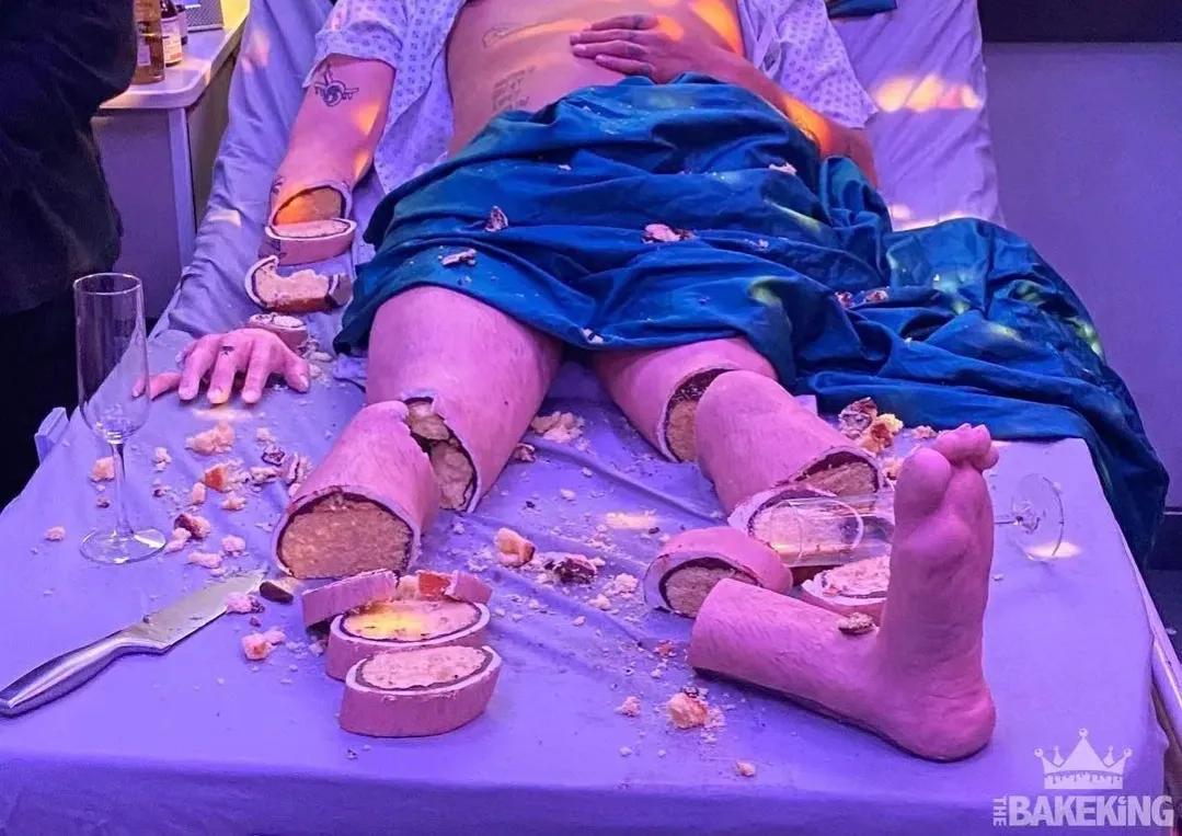 外国小哥制作魔法蛋糕,人体模型蛋糕